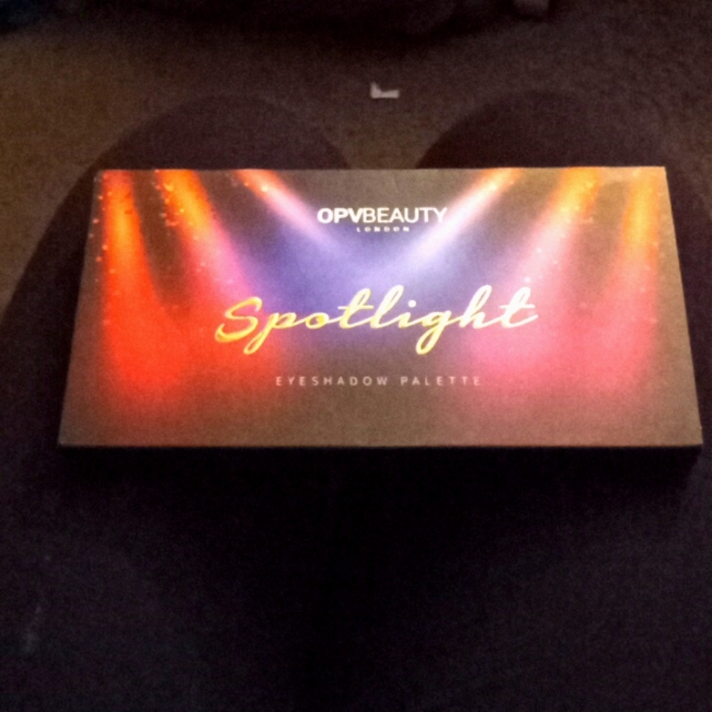 OPVBEAUTY Spotlight Eyeshadow Palette